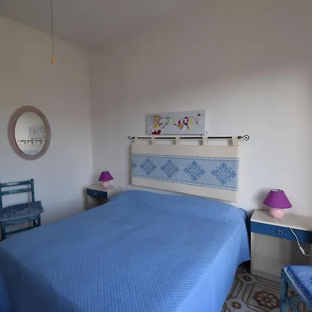 Apartment Family With Balcony In Budoni