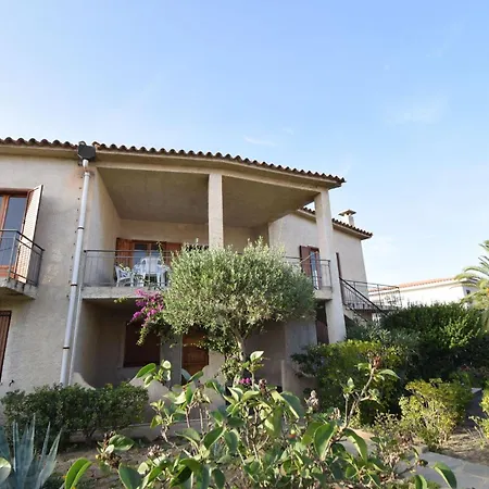 Apartment Family With Balcony In Budoni *